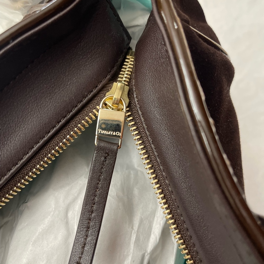 NEW Never Used - Tiffany & Co Italian Leather & Suede “Amelia” Espresso Zip Tote - Picture 6 of 11